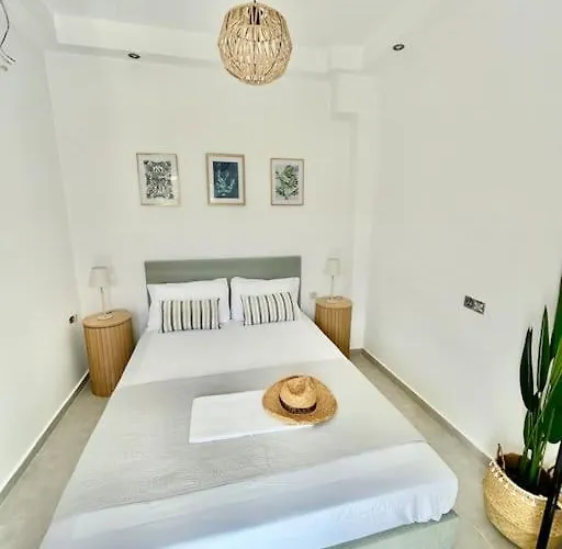 Blue Marine Luxury Apartament Polychrono